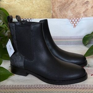 NEW Coach Women’s Meredith Signature Canvas Chelsea Ankle Black Boots, Size 6B